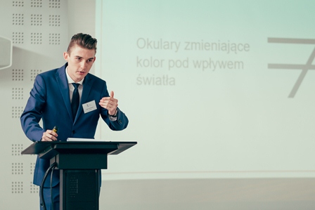 Marcin Wróblewski , projekt: „Okulary zmieniające kolor” - Zespół Szkół Nr 2 w Opatowie